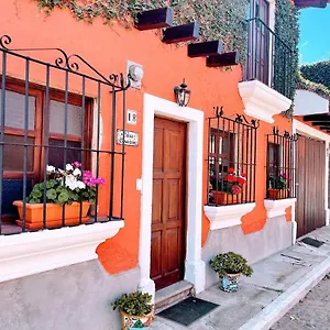 bnb-casa-corazon-gt.guatemalaantiguahotels.com/
